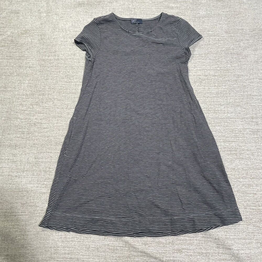 Gap Shirt DressWomen’s Xtra Small Gray Blue Striped Cap Sleeve Short Knit Basic